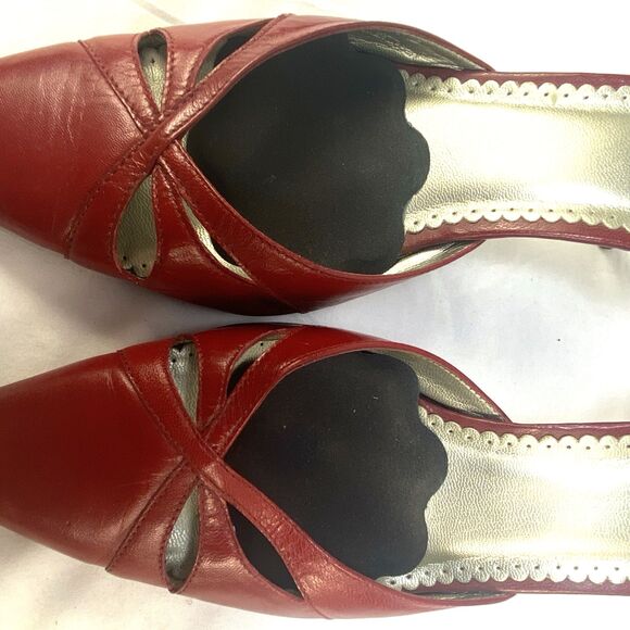 UNISA Viscate Pumps Size 7.5 B Red leather pointed toe kitten heels Y2K Retro * - Picture 10 of 13